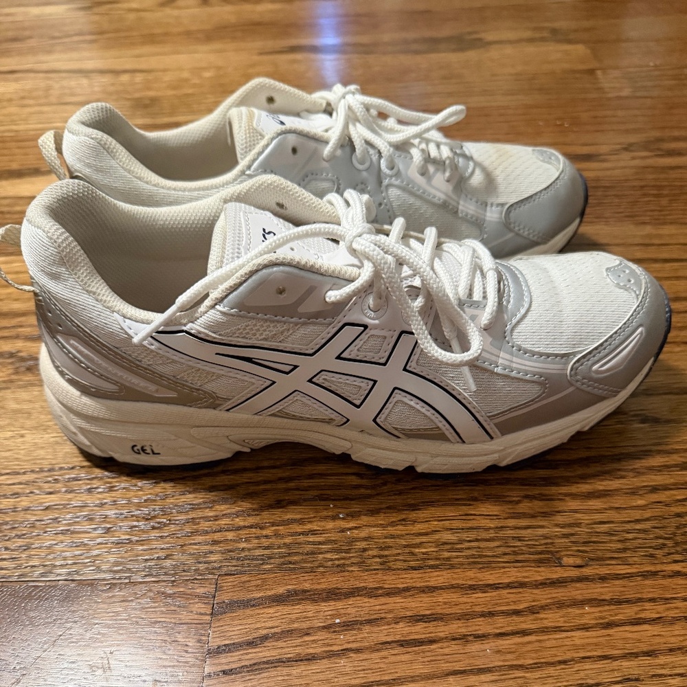 ASICS
